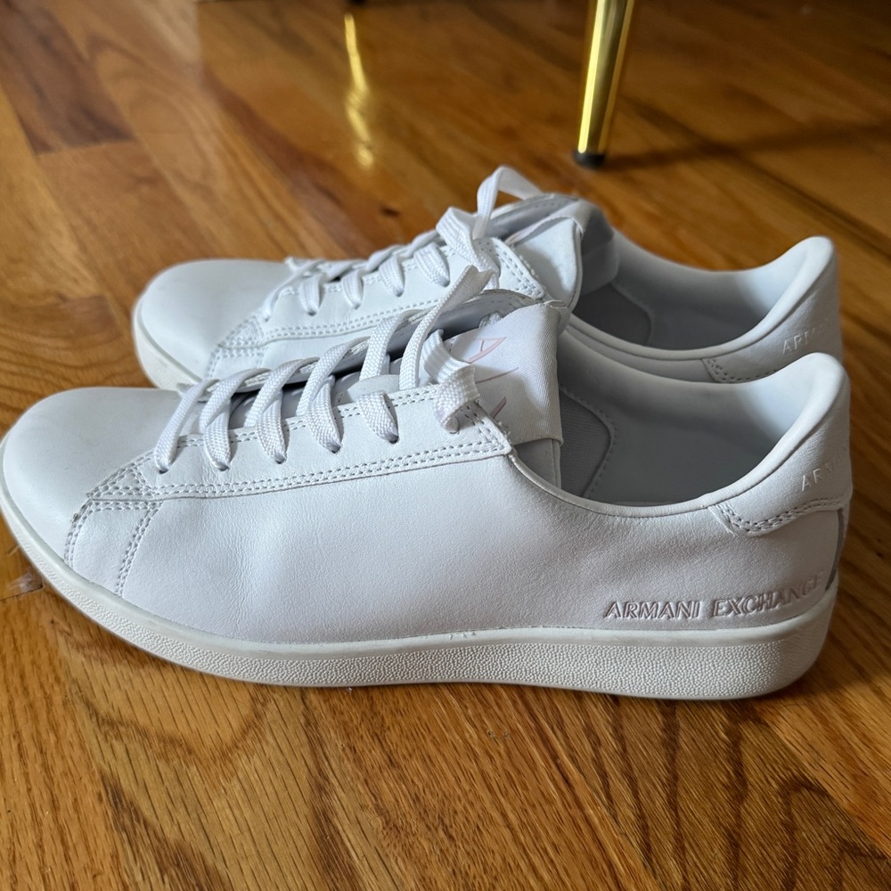Armani exchange women white sneakers size 6
